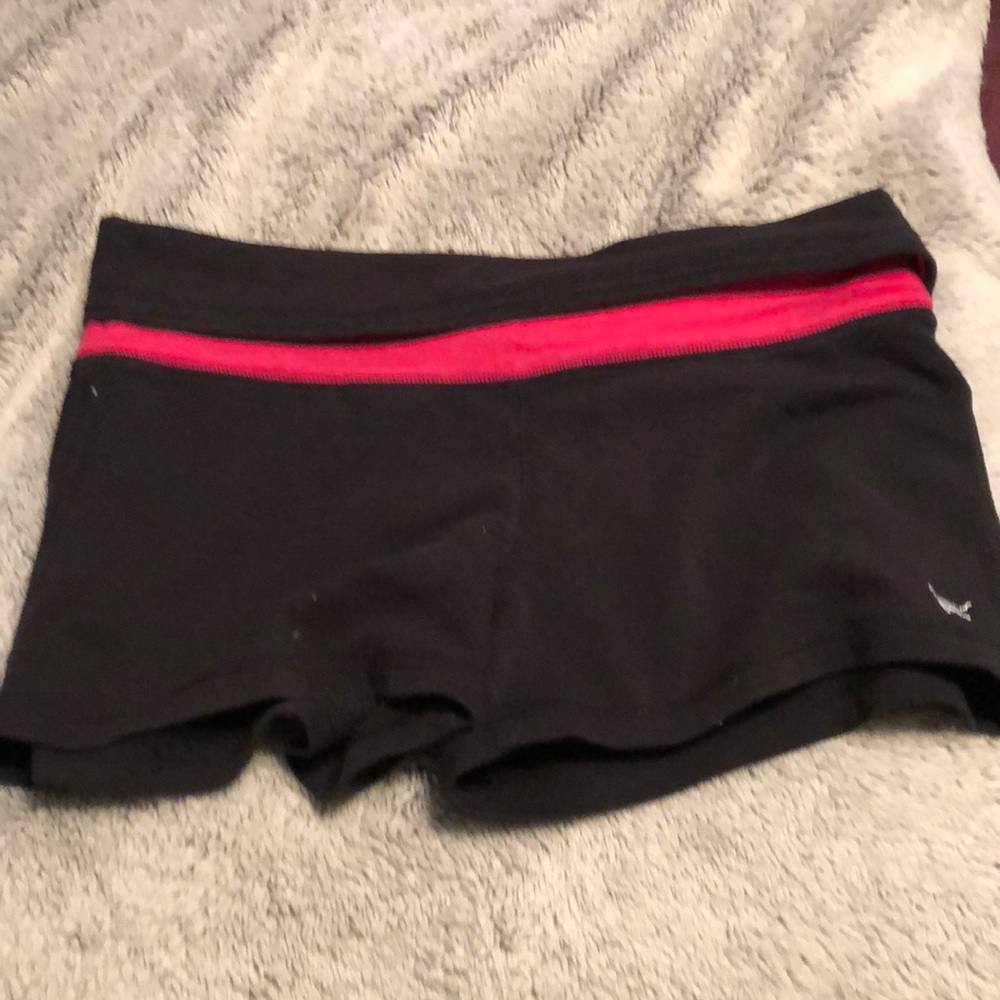 ⭐️⭐️ 3/$10 Sale Pink shorts